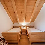Wernerhof Rosela شقة