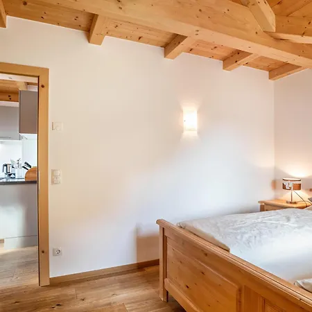 Wernerhof Rosela * サン・ジェネージオ・アテジーノ